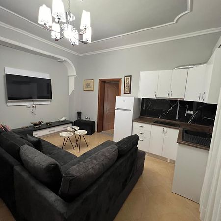 Vlorë Trip-Stop Apartments מראה חיצוני תמונה