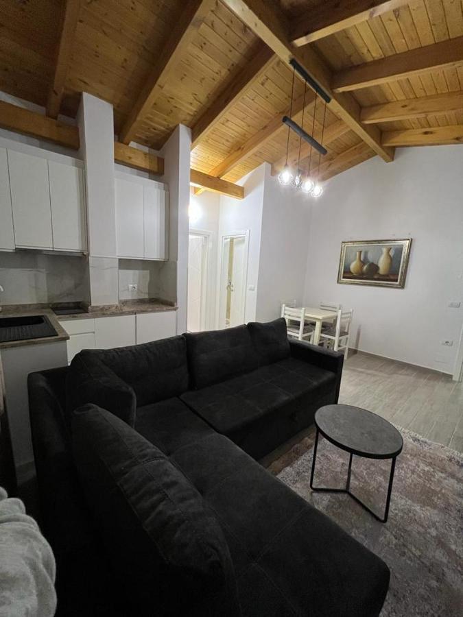 Vlorë Trip-Stop Apartments מראה חיצוני תמונה