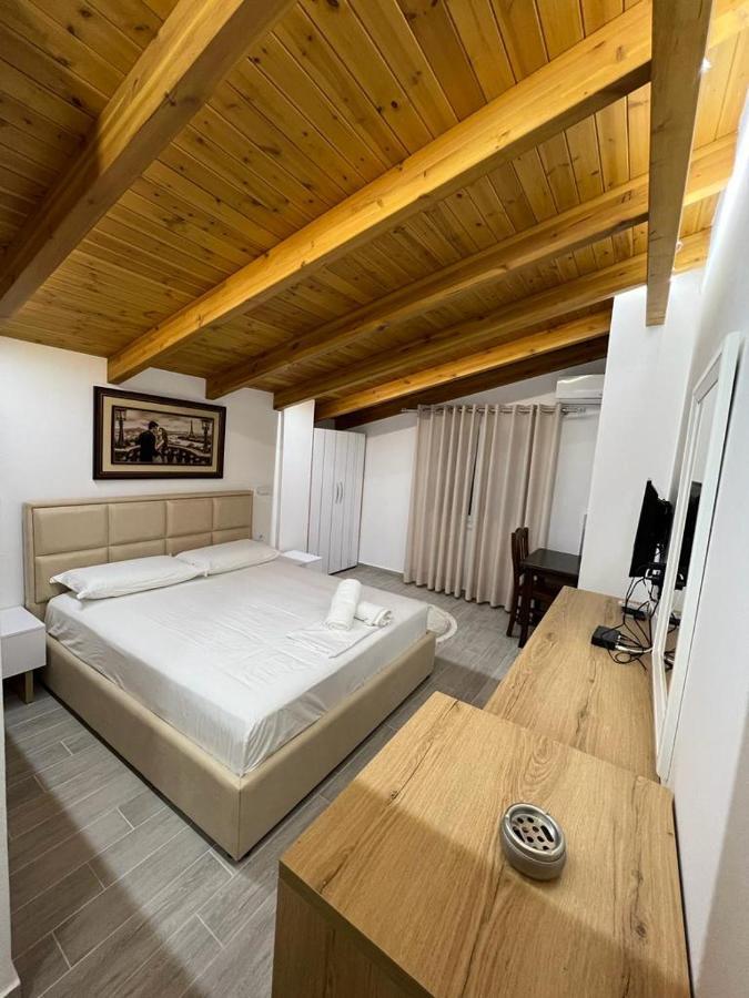 Vlorë Trip-Stop Apartments מראה חיצוני תמונה