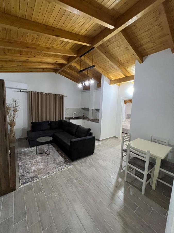 Vlorë Trip-Stop Apartments מראה חיצוני תמונה