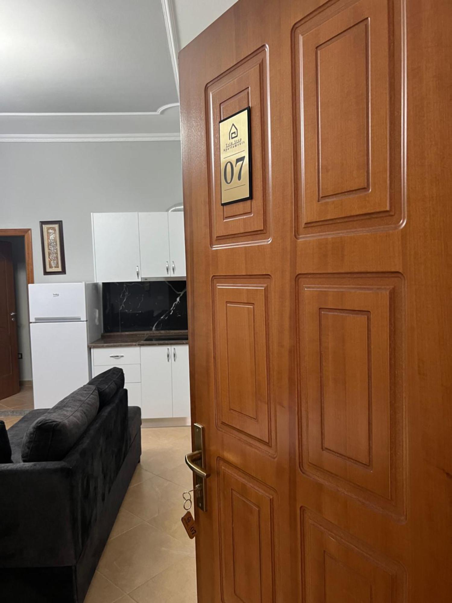 Vlorë Trip-Stop Apartments מראה חיצוני תמונה